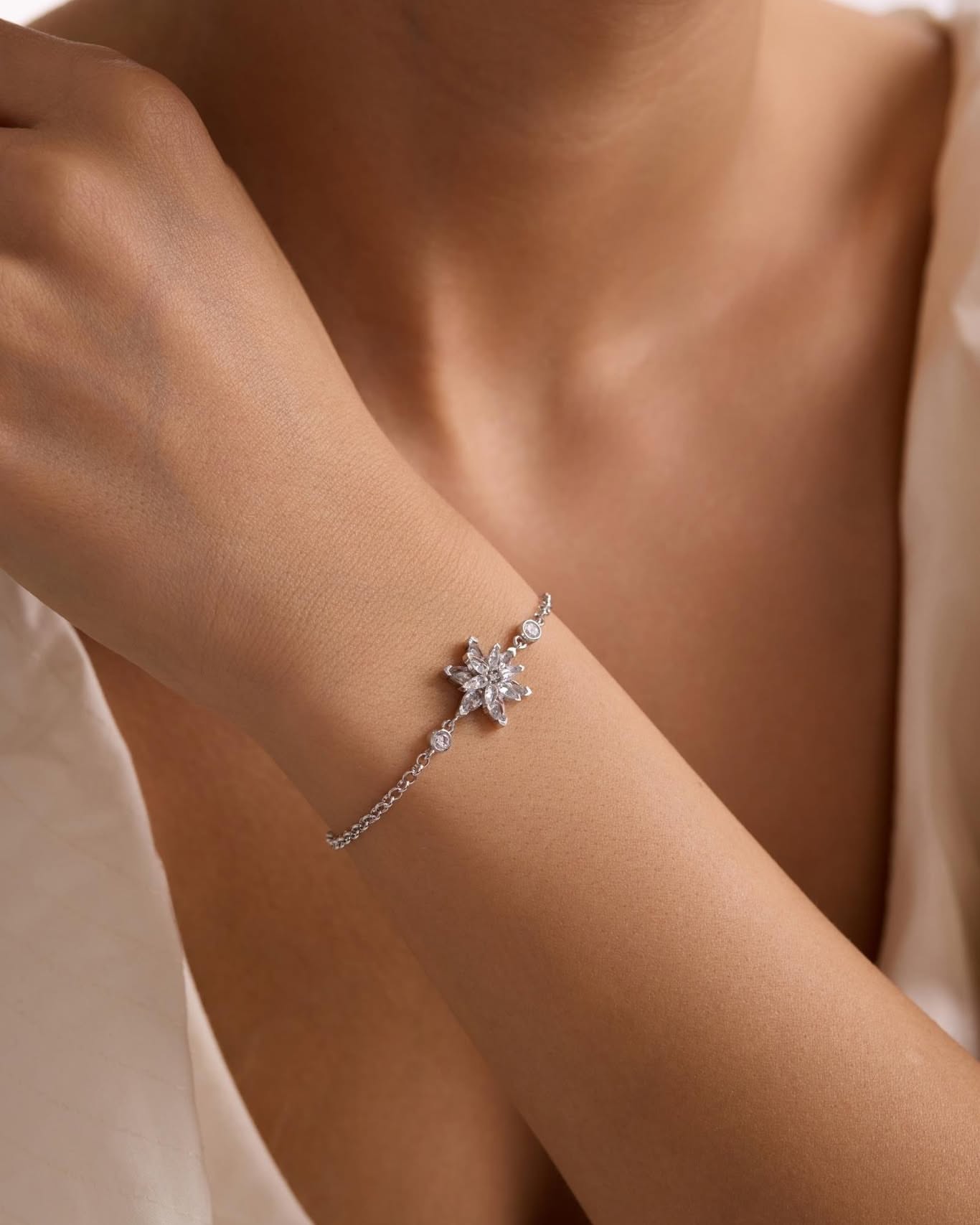 Lotus Çiçeği Bileklik